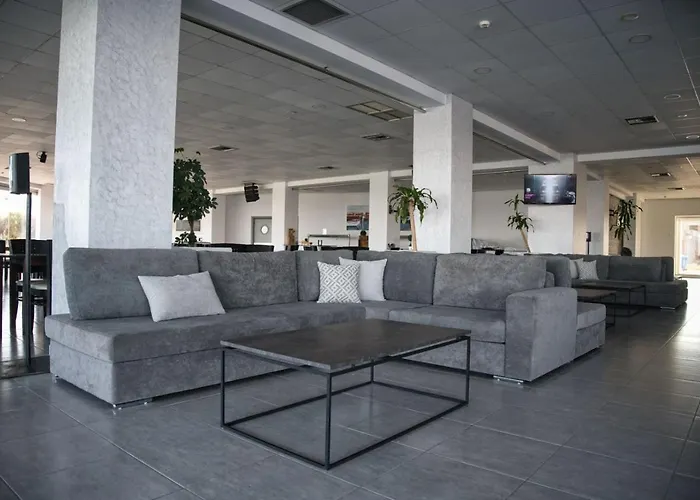 Royal Bay Suites